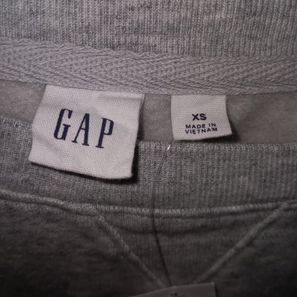 Gap Gray Silver Pullover Sweatshirt - Picture 2 of 9